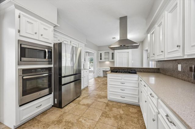 15403 Gettysburg Drive, Tomball, TX 77377