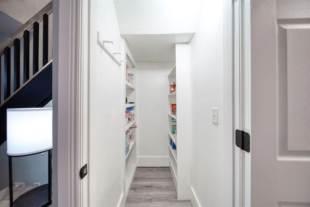 209 N Pleasant Street, Jackson, MI 49202