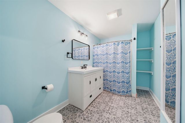 209 N Pleasant Street, Jackson, MI 49202