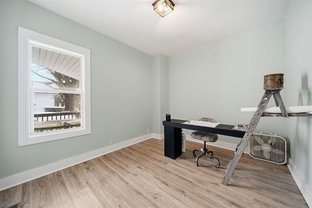 209 N Pleasant Street, Jackson, MI 49202