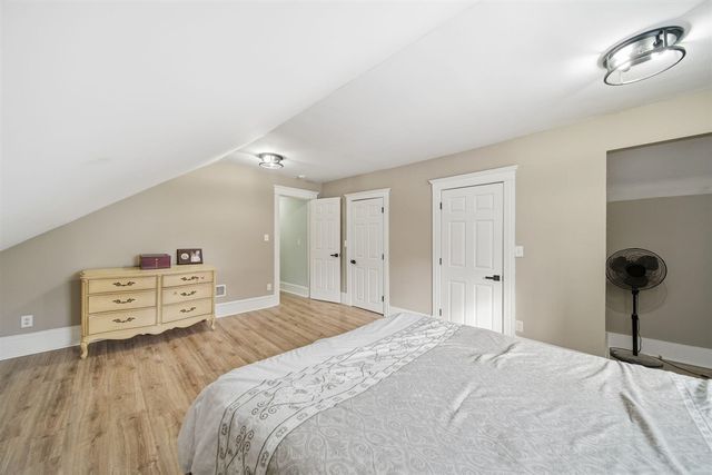 209 N Pleasant Street, Jackson, MI 49202