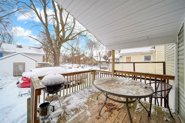 209 N Pleasant Street, Jackson, MI 49202