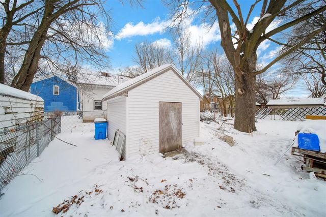 209 N Pleasant Street, Jackson, MI 49202