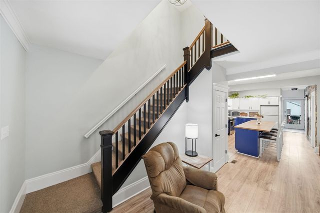 209 N Pleasant Street, Jackson, MI 49202