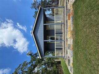 103 Los Cueva RD, Elgin, TX 78621