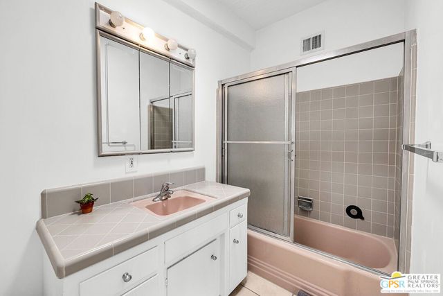 2211 N Starr Road, Palm Springs, CA 92262