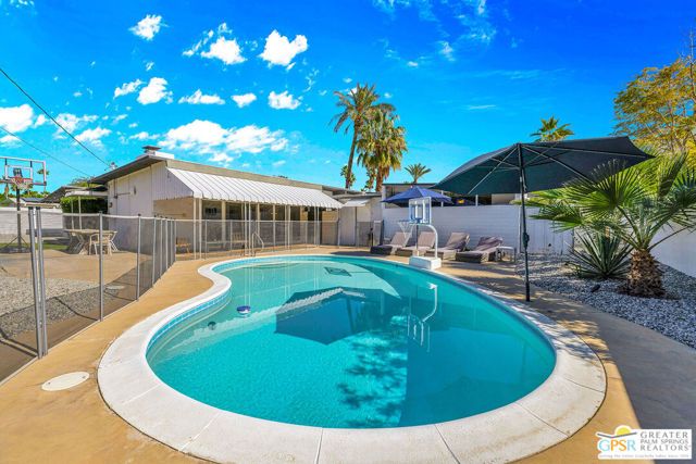 2211 N Starr Road, Palm Springs, CA 92262