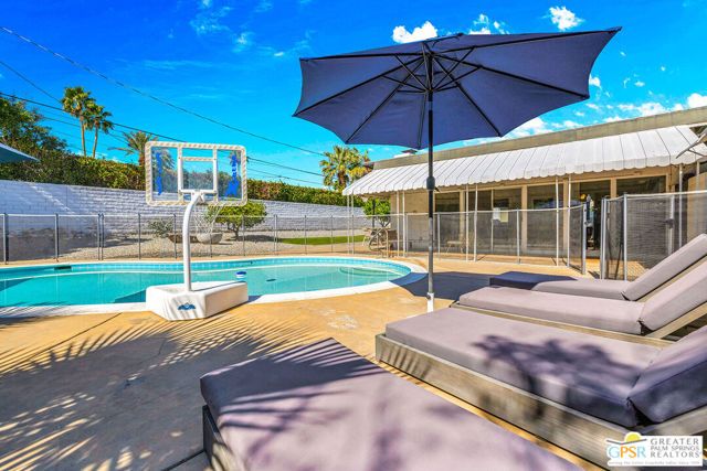 2211 N Starr Road, Palm Springs, CA 92262