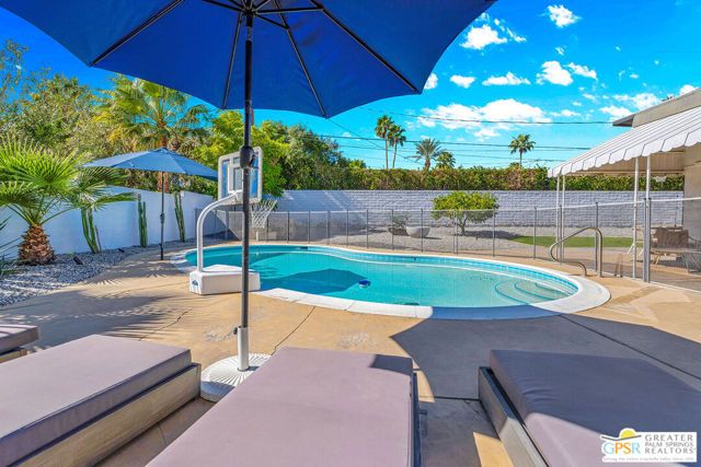 2211 N Starr Road, Palm Springs, CA 92262