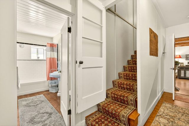 645 E California Street, Jacksonville, OR 97530