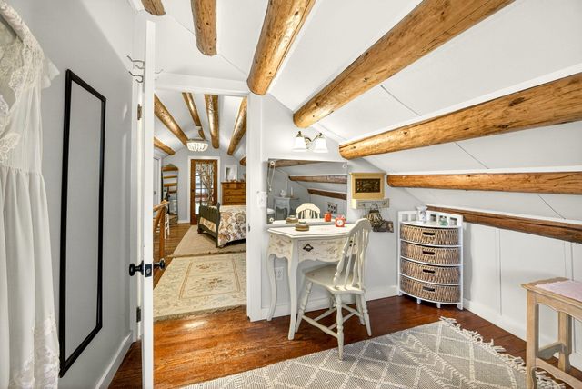 645 E California Street, Jacksonville, OR 97530