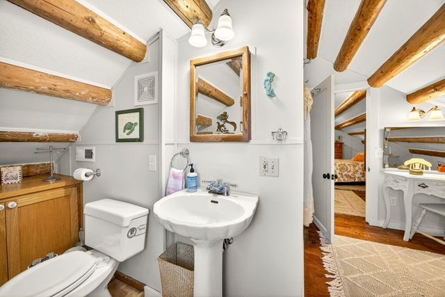 645 E California Street, Jacksonville, OR 97530