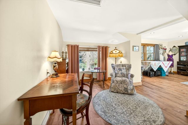 645 E California Street, Jacksonville, OR 97530