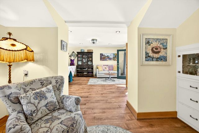 645 E California Street, Jacksonville, OR 97530