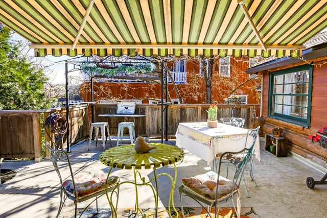 645 E California Street, Jacksonville, OR 97530