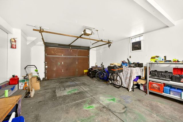 645 E California Street, Jacksonville, OR 97530