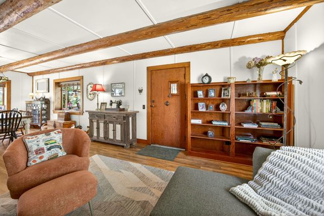 645 E California Street, Jacksonville, OR 97530