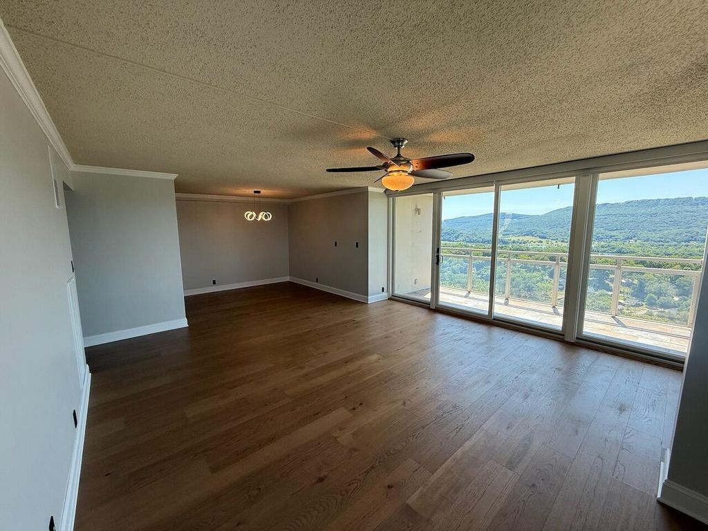 1131 Stringers Ridge Road 9j, Chattanooga, TN 37405