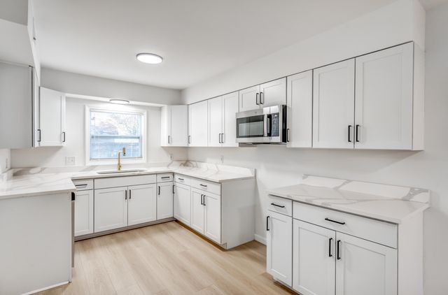 2398 SYON DR, Memphis, TN 38119