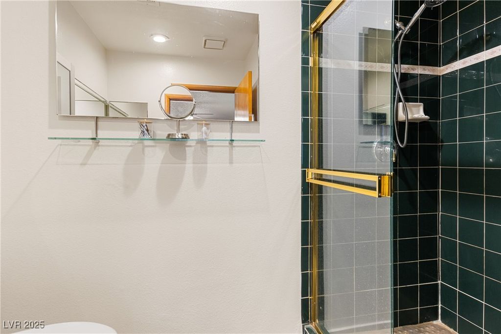 Image 13 of property listing at 6663 West Tropicana Avenue 104, Las Vegas, NV 89103