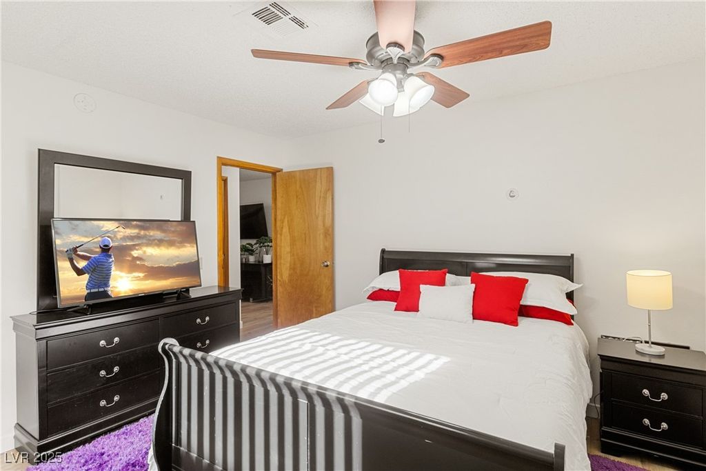 Image 15 of property listing at 6663 West Tropicana Avenue 104, Las Vegas, NV 89103