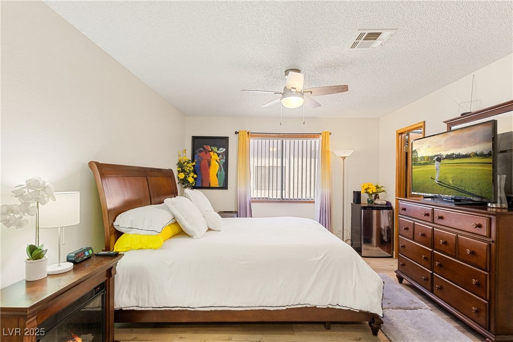 Image 9 of property listing at 6663 West Tropicana Avenue 104, Las Vegas, NV 89103