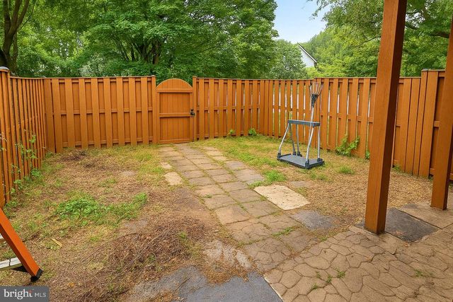 1 BEACON HILL WAY, Gaithersburg, MD 20878