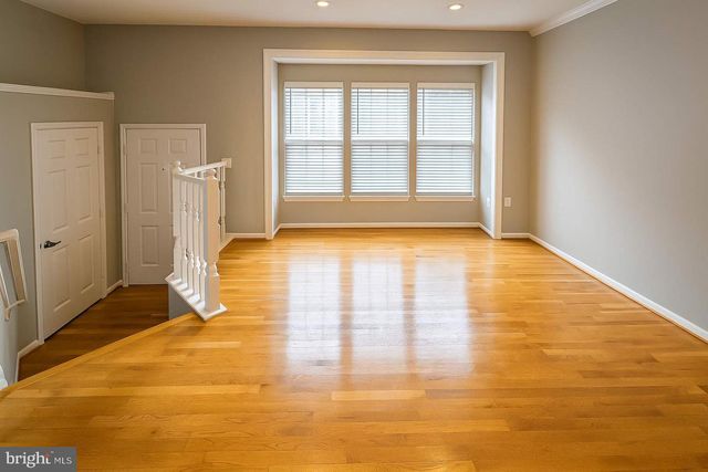 1 BEACON HILL WAY, Gaithersburg, MD 20878