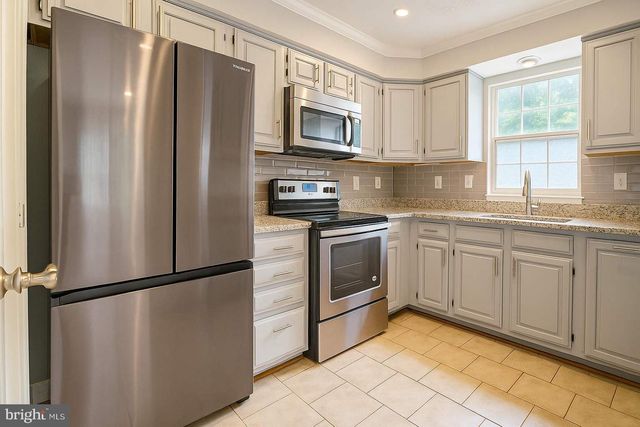 1 BEACON HILL WAY, Gaithersburg, MD 20878