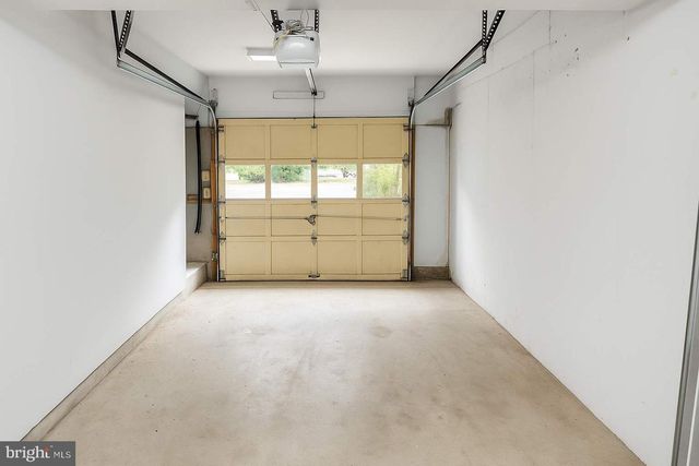 1 BEACON HILL WAY, Gaithersburg, MD 20878