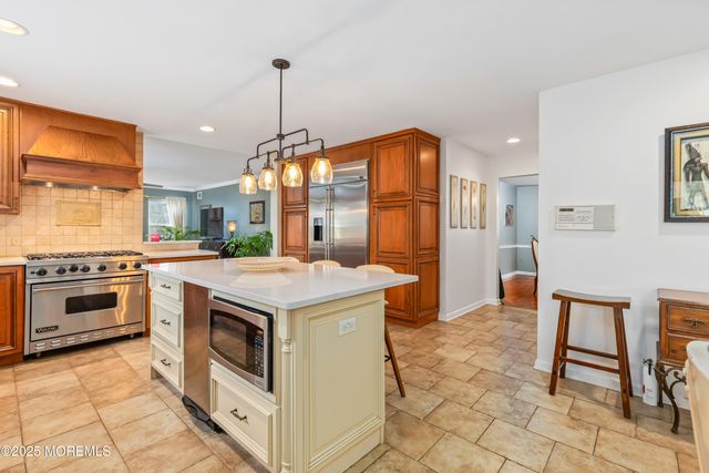 2 Kristen Court, Old Bridge, NJ 08857