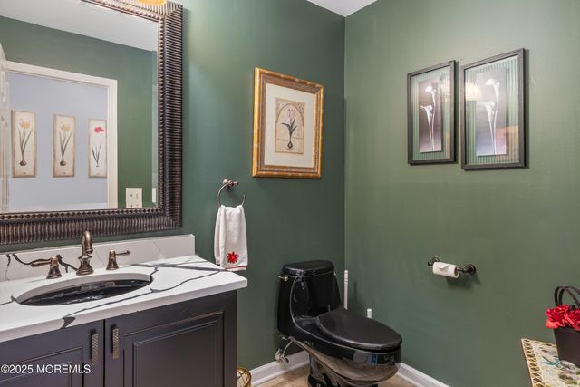 2 Kristen Court, Old Bridge, NJ 08857