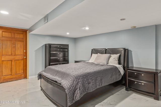 2 Kristen Court, Old Bridge, NJ 08857