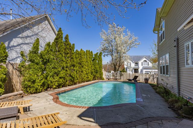 2 Kristen Court, Old Bridge, NJ 08857