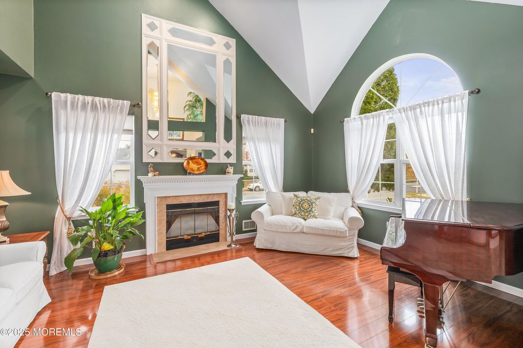 2 Kristen Court, Old Bridge, NJ 08857