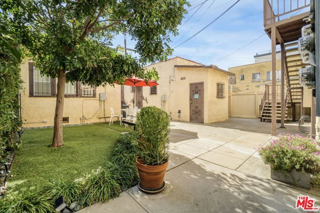 716 W 30th Street, Los Angeles, CA 90007