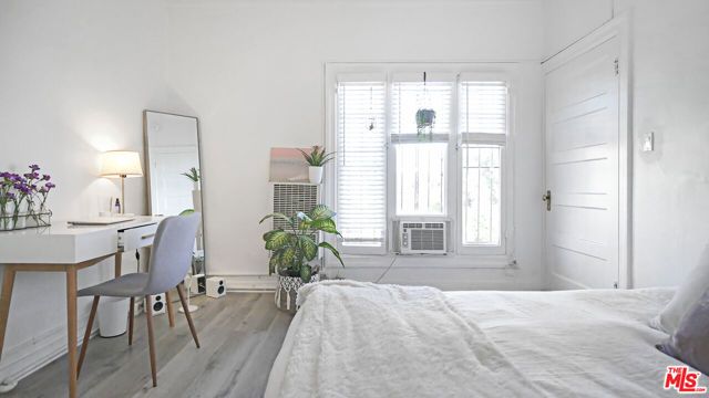 716 W 30th Street, Los Angeles, CA 90007