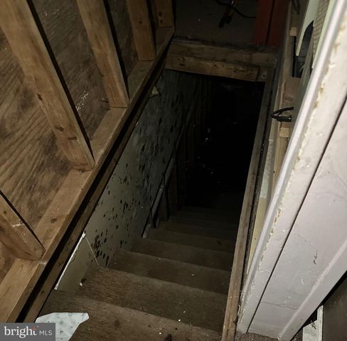 1905 N ELLAMONT ST, Baltimore, MD 21216