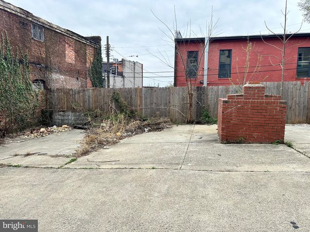 1905 N ELLAMONT ST, Baltimore, MD 21216