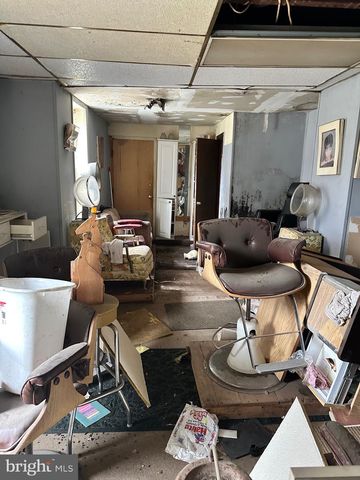 1905 N ELLAMONT ST, Baltimore, MD 21216