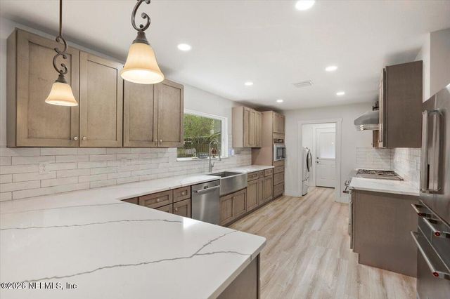 12283 AUTUMNBROOK Trail W, Jacksonville, FL 32258