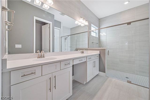 13699 Blue Bay CIR, Fort Myers, FL 33913