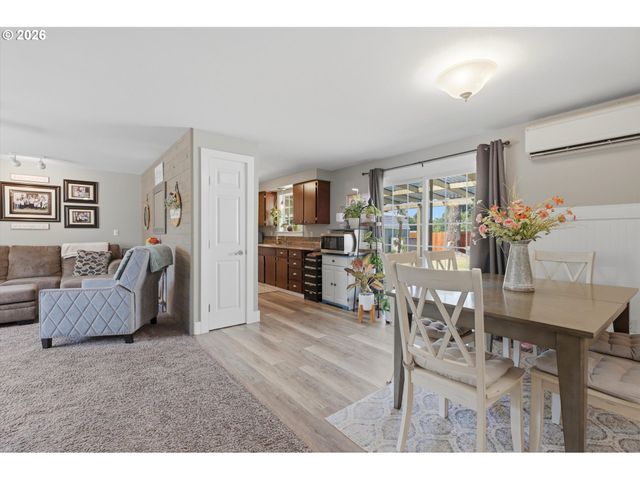 723 MAPLE St, Dayton, OR 97114