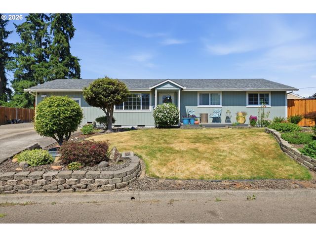 723 MAPLE St, Dayton, OR 97114