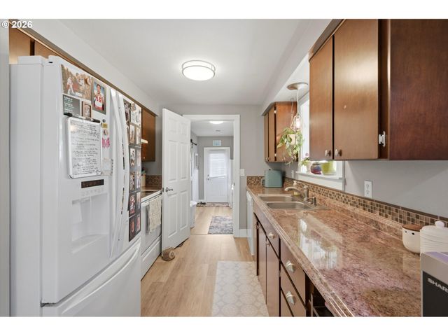 723 MAPLE St, Dayton, OR 97114