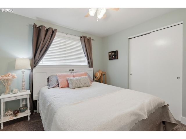 723 MAPLE St, Dayton, OR 97114