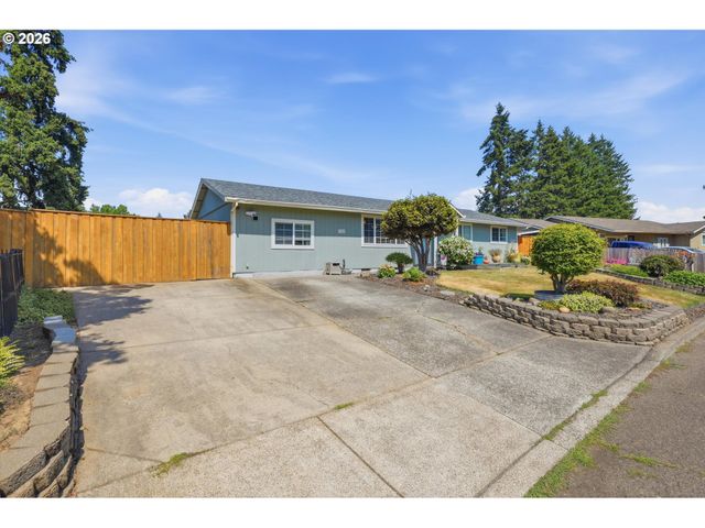 723 MAPLE St, Dayton, OR 97114