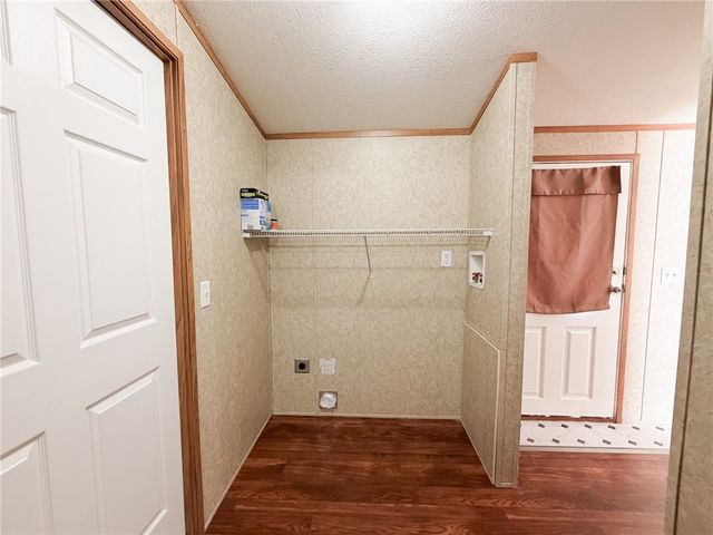422 Magnolia St, Freedom, PA 15074