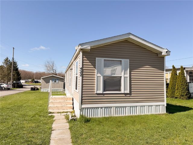422 Magnolia St, Freedom, PA 15074