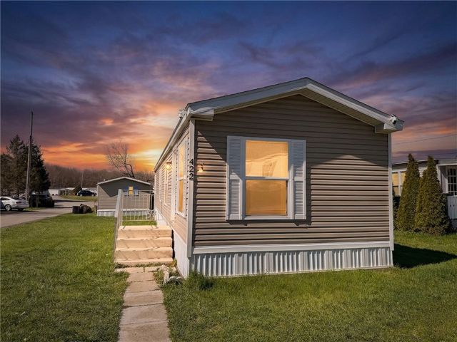 422 Magnolia St, Freedom, PA 15074
